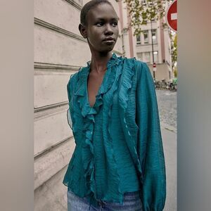ZARA RUFFLED BLOUSE